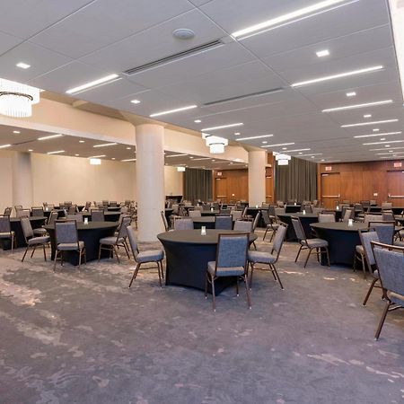 Courtyard By Marriott Waterloo Cedar Falls Exterior photo